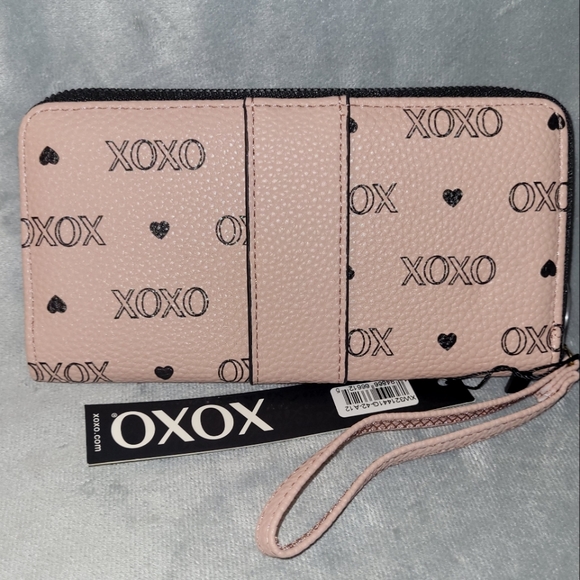 XOXO Wallet. Zip-around. - Picture 6 of 16